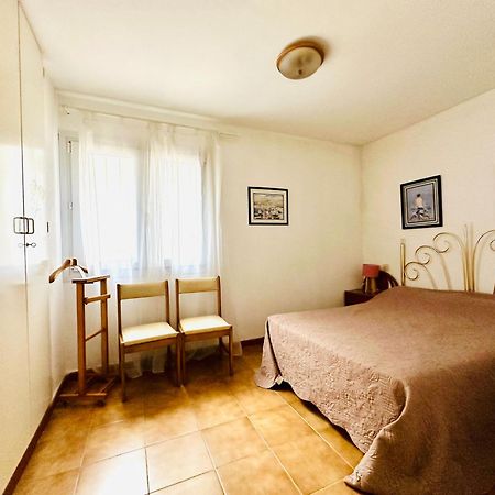 Global Immo 3278 Platja Apartment Roses Luaran gambar